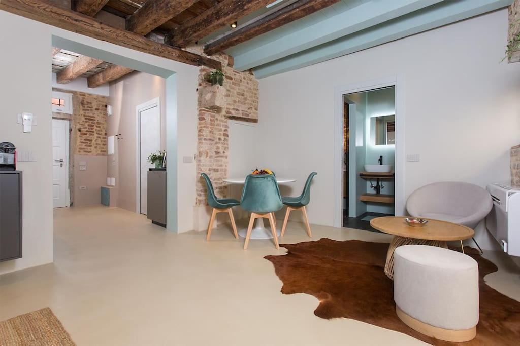Ivy, Canal View Apartamento *